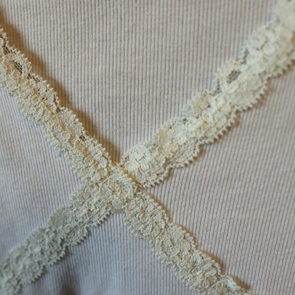 Vintage Aeropostale Womens Ribbed Lace V-Neck Long Sleeve Crop Top Cream White M - Picture 4 of 7